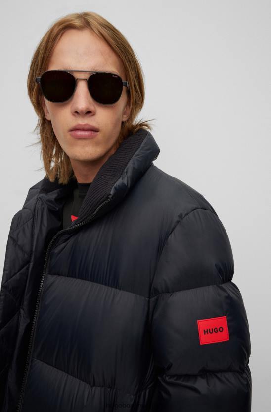 Hugo Boss fekete vízlepergető pehely pufferkabát, piros hugo logóval 80P61791 fekete