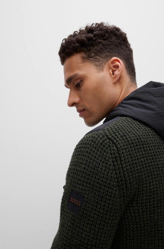 Hugo Boss hugo hibrid kabát normál szabásban, fekete szilikon logóval 80P61575 fekete