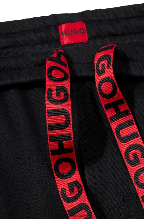 Hugo Boss fekete hugo laza szabású farmer fekete farmer anyagból, húzózsinóros derékkal 80P63062 fekete