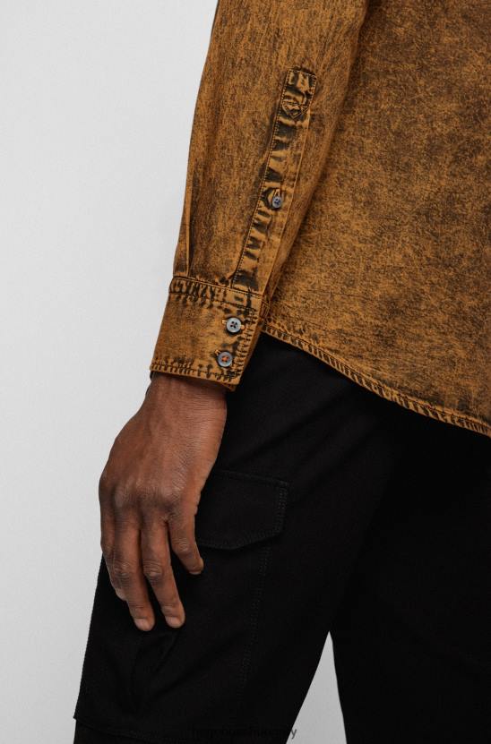 Hugo Boss normál szabású ing hugo barnára festett tiszta pamut farmerből 80P64076 barna