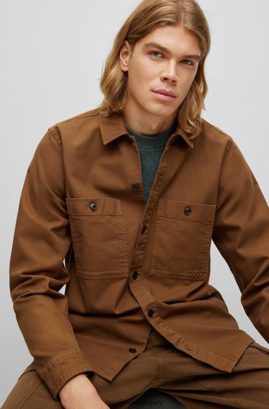 Hugo Boss túlméretezett szabású sztreccspamut dobby barna hugo felsőing 80P6951 barna