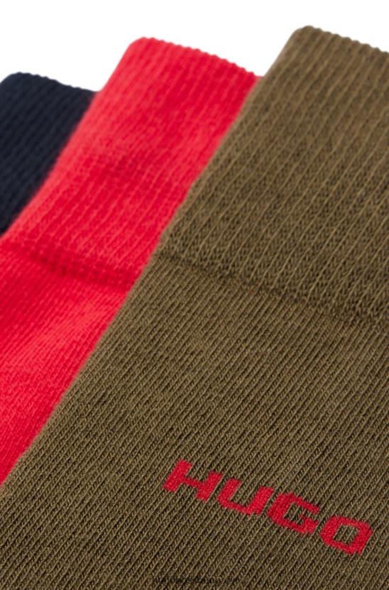 Hugo Boss három csomag normál hosszúságú zokni, logós részletekkel fekete hugo 80P64627 fekete/világosbarna/piros